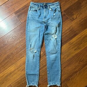 Abercrombie & Fitch High Rise Ankle Jeans